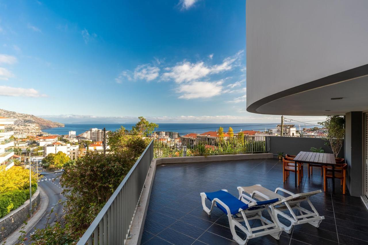 Appartement Virtudes Ocean View With Pool By Hr Madeira à Funchal  Extérieur photo